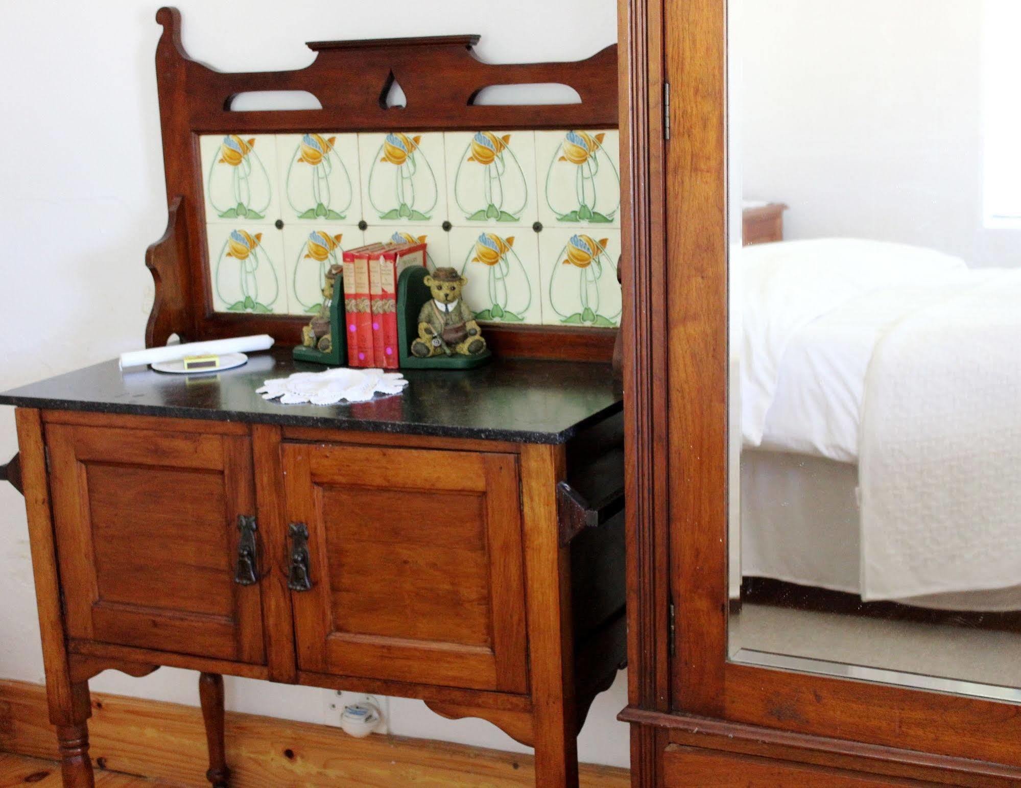 The Stanford Hotel Luaran gambar