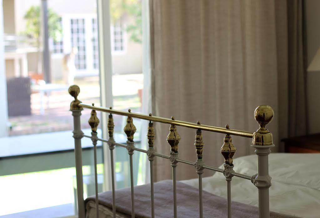 The Stanford Hotel Luaran gambar
